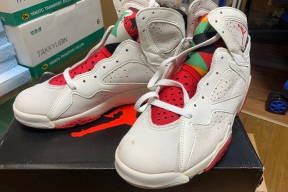 高校生の時に買ったエア・ジョーダン7を久々に箱から出してみました。もう、28年前