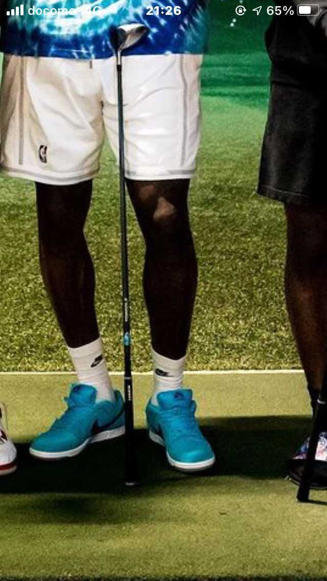 履いてますね〜