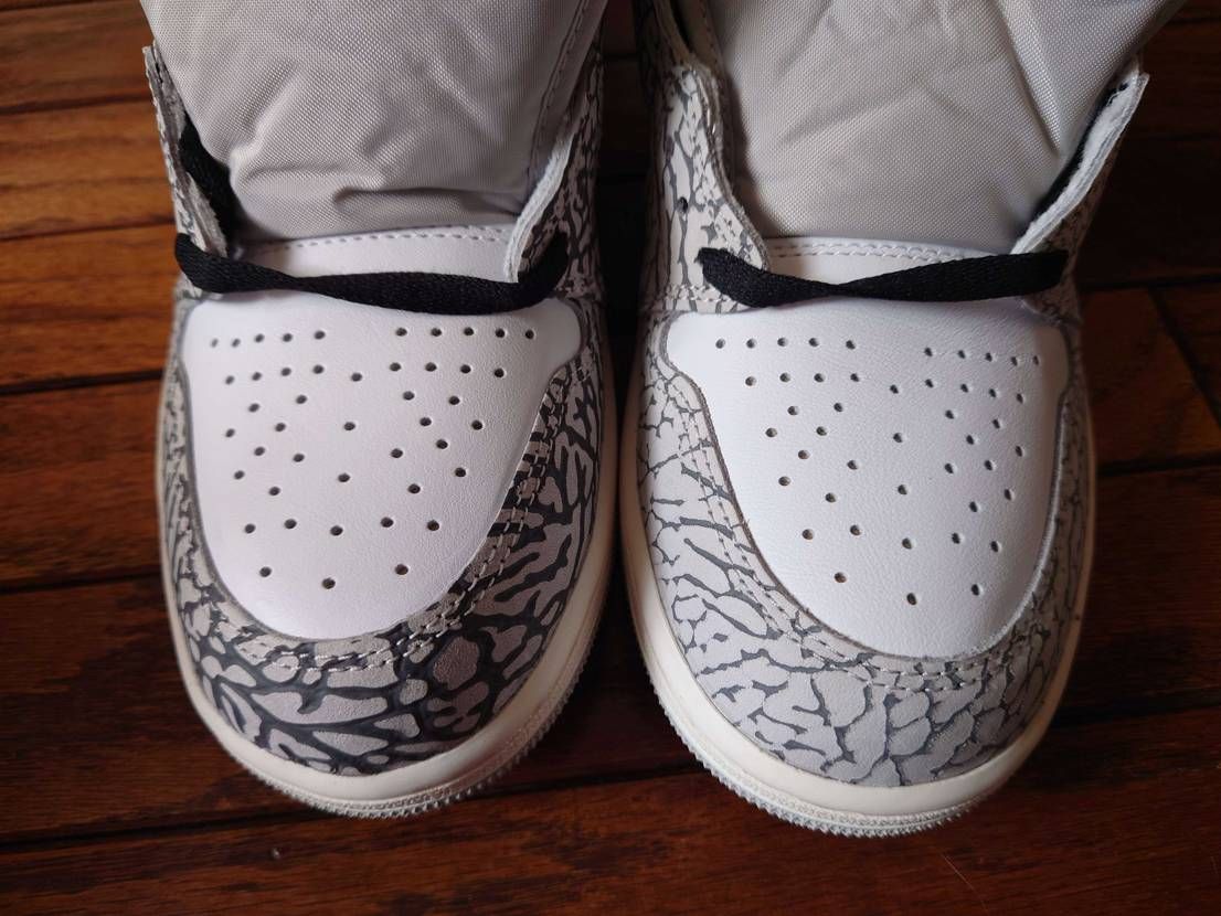 これが個体差ってやつか。
どっちがいいかなー。
3足当た