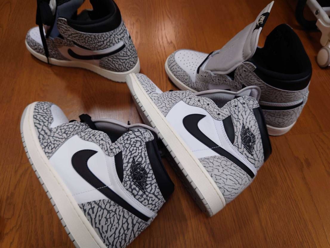 これが個体差ってやつか。
どっちがいいかなー。
3足当た