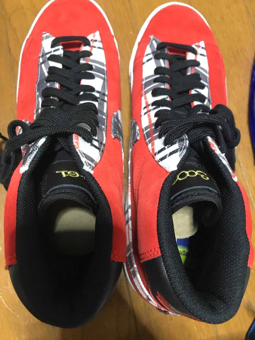 NBAで一番好きな選手ベンシモンズの監修カラースニーカー買っちゃった。