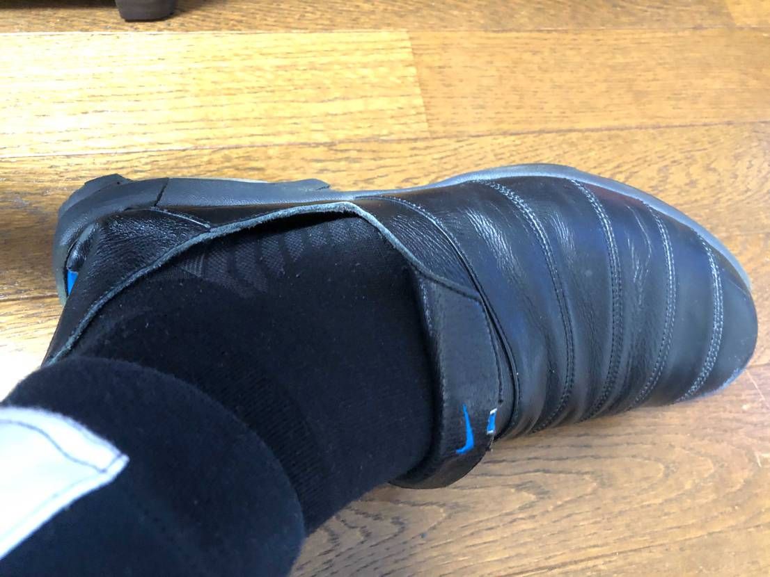 このサンダルの名前忘れちゃいましたが、先日、会社のロッカーに入っていたので、久々