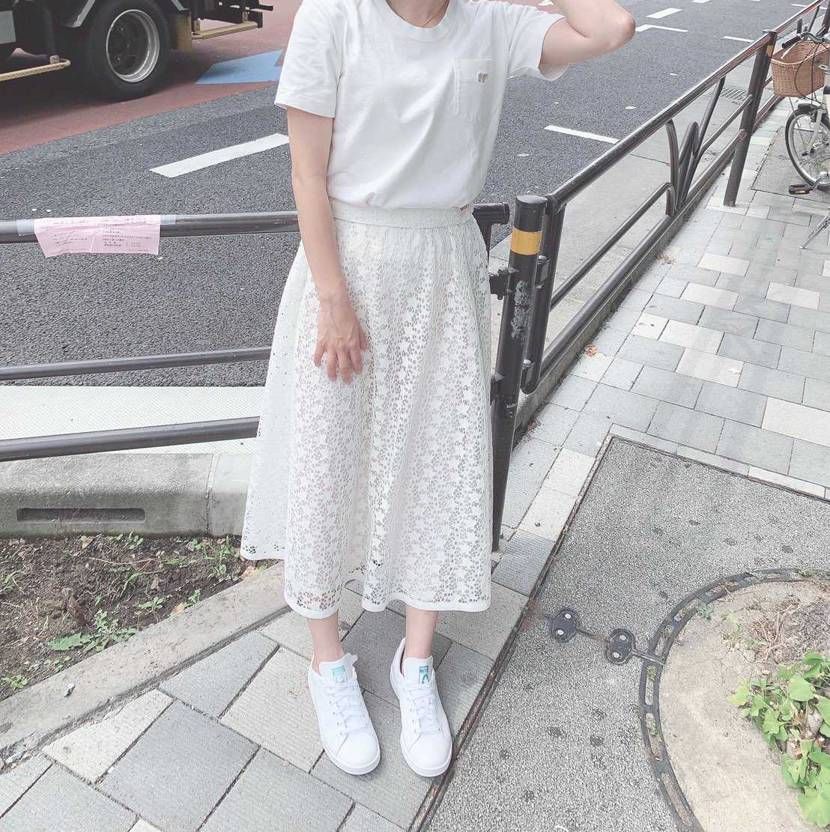 無事にシューレースを内側にしまってKYNEさんのイラストがちゃんと見えるようにで