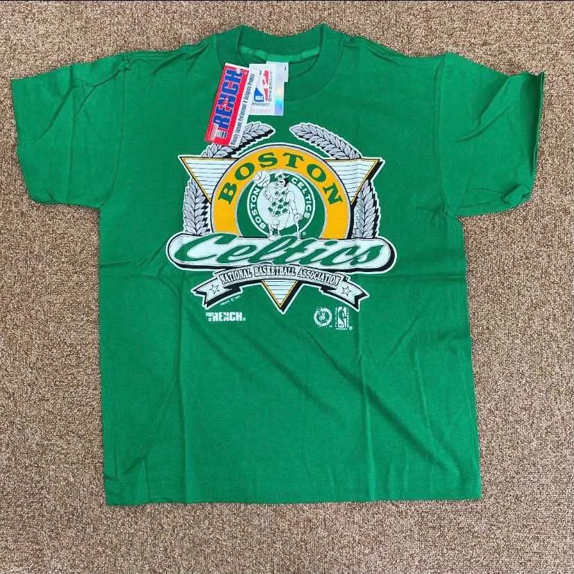 このセルティックスTシャツあり？ ちなメルカリです 
ちなみに緑Tシャツが欲し