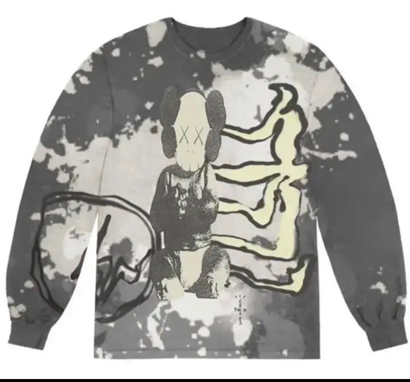 このTシャツを持っている方いましたら着画載せて頂きたいです！