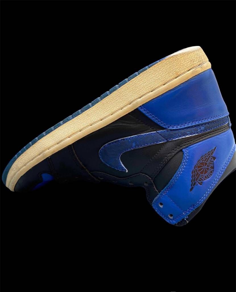 2001ロイヤルかっちった
え白背景ださ ※黒に変えました