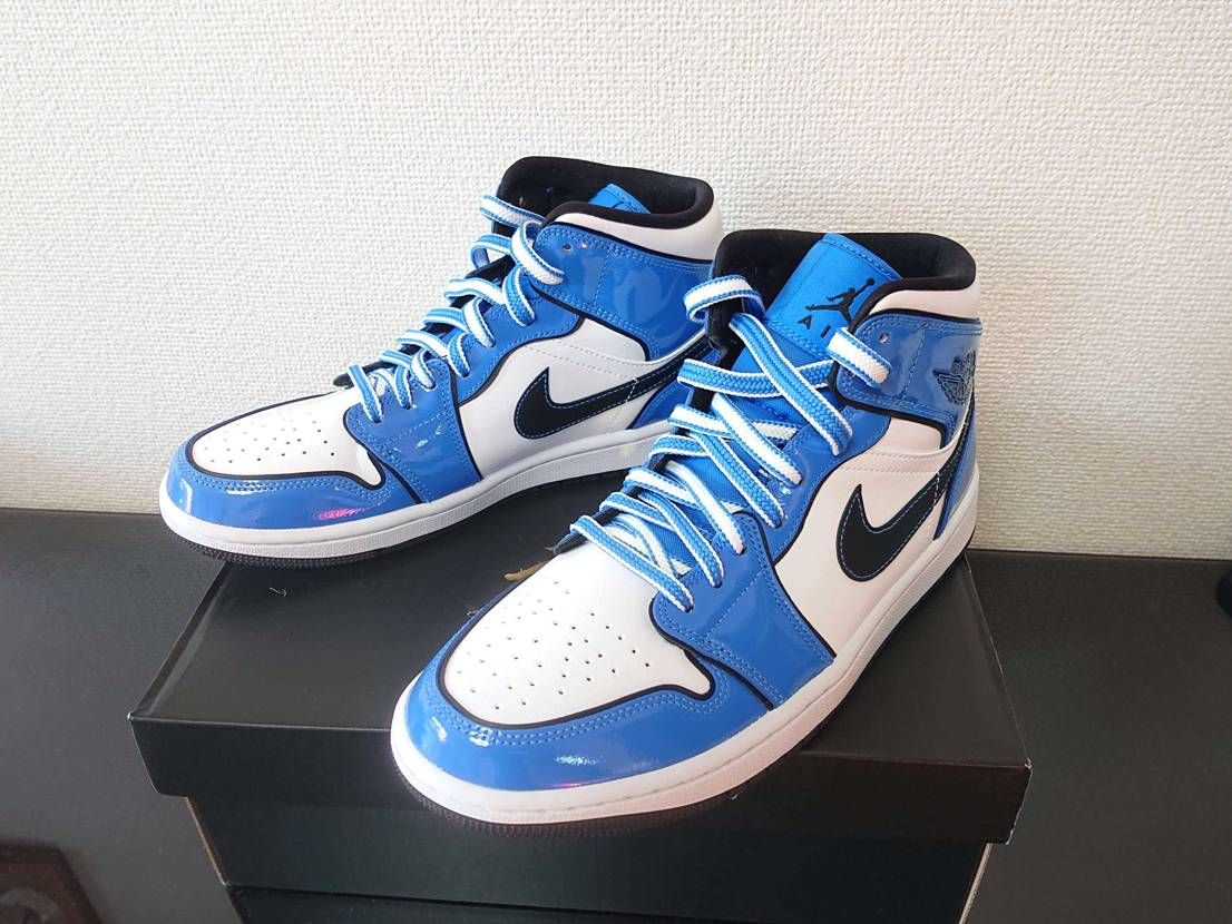 シューレース青/白にしてみました！
白系も良いです！