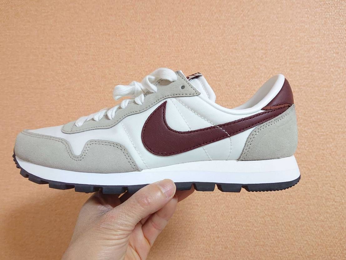 NIKE AIR PEGASUS '83 "Stone"
部屋のスニーカー整理を