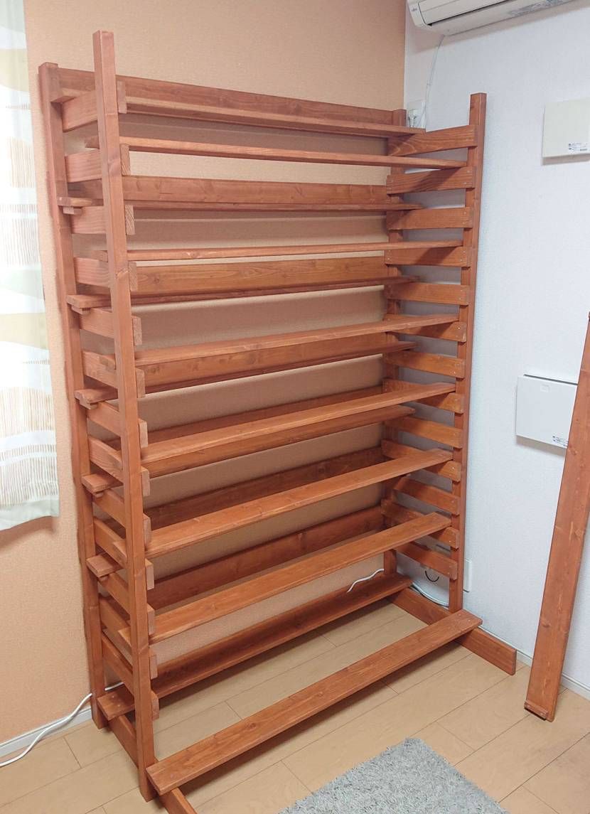 部屋がスニーカーBOXの山積みになってきてヤバいので、DIYで棚を自作してみまし