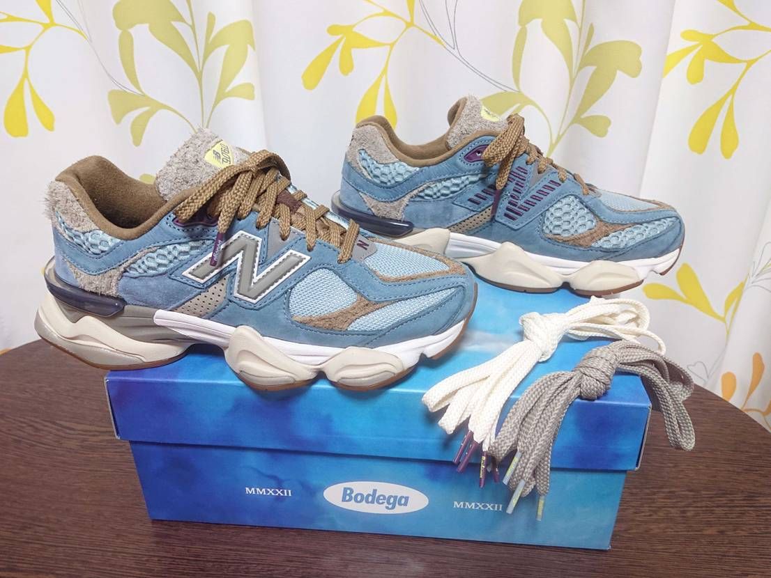 ようやく海外から届いたBodegaコラボの9060！New 