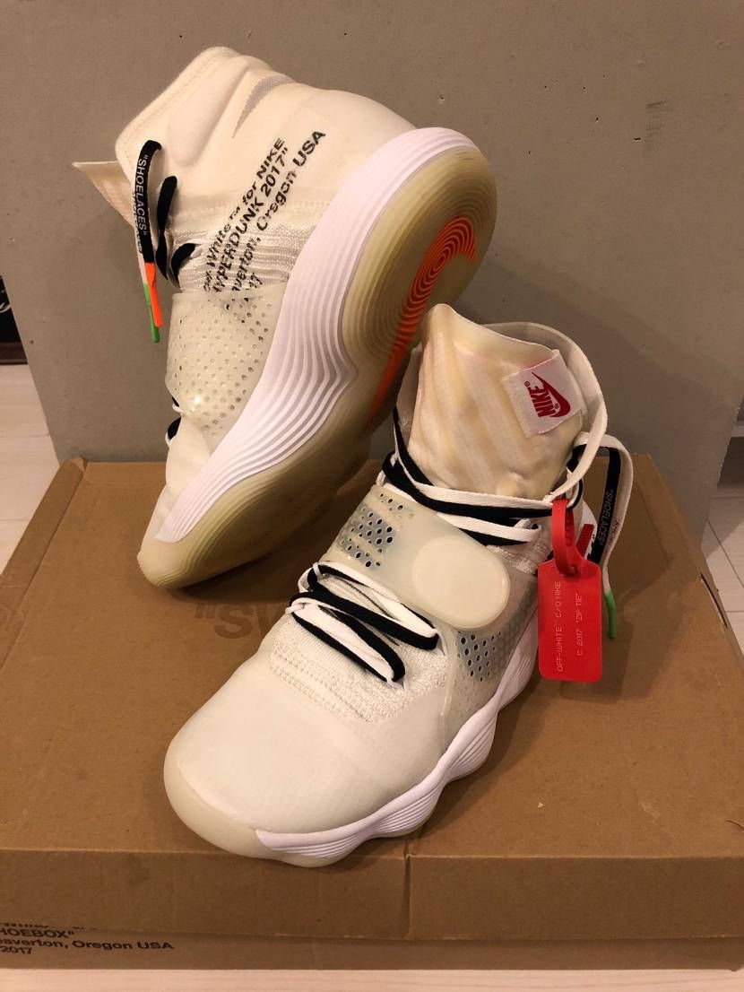 off-white ハイパーダンク、メルカリで購入したらめっちゃ臭いし、汚れてる