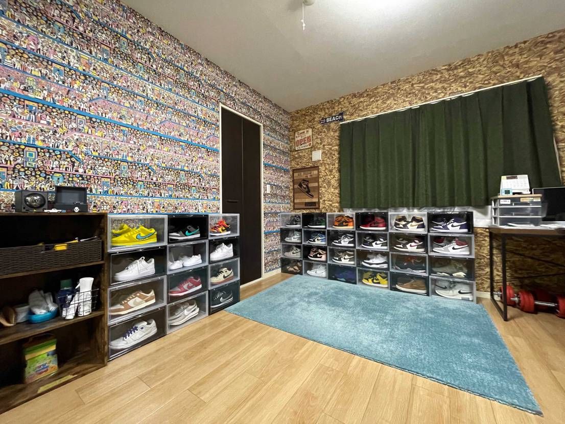 部屋をイメチェン✨
ちょっと遊びすぎたかな😂
ちなみに左側の壁はウォーリーを