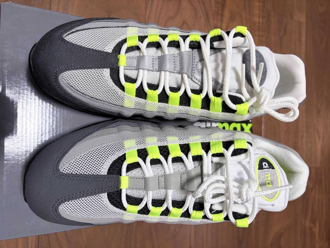 最近届いたイエグラとパッチOG（どっちも27.0cm）を並べ