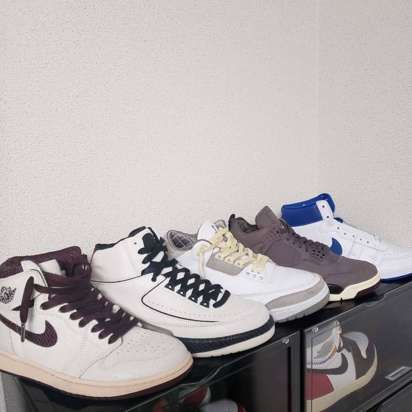 Aj4やっと届きました
国内ないと思ってプレ値購入した二日後くらいに国内での発