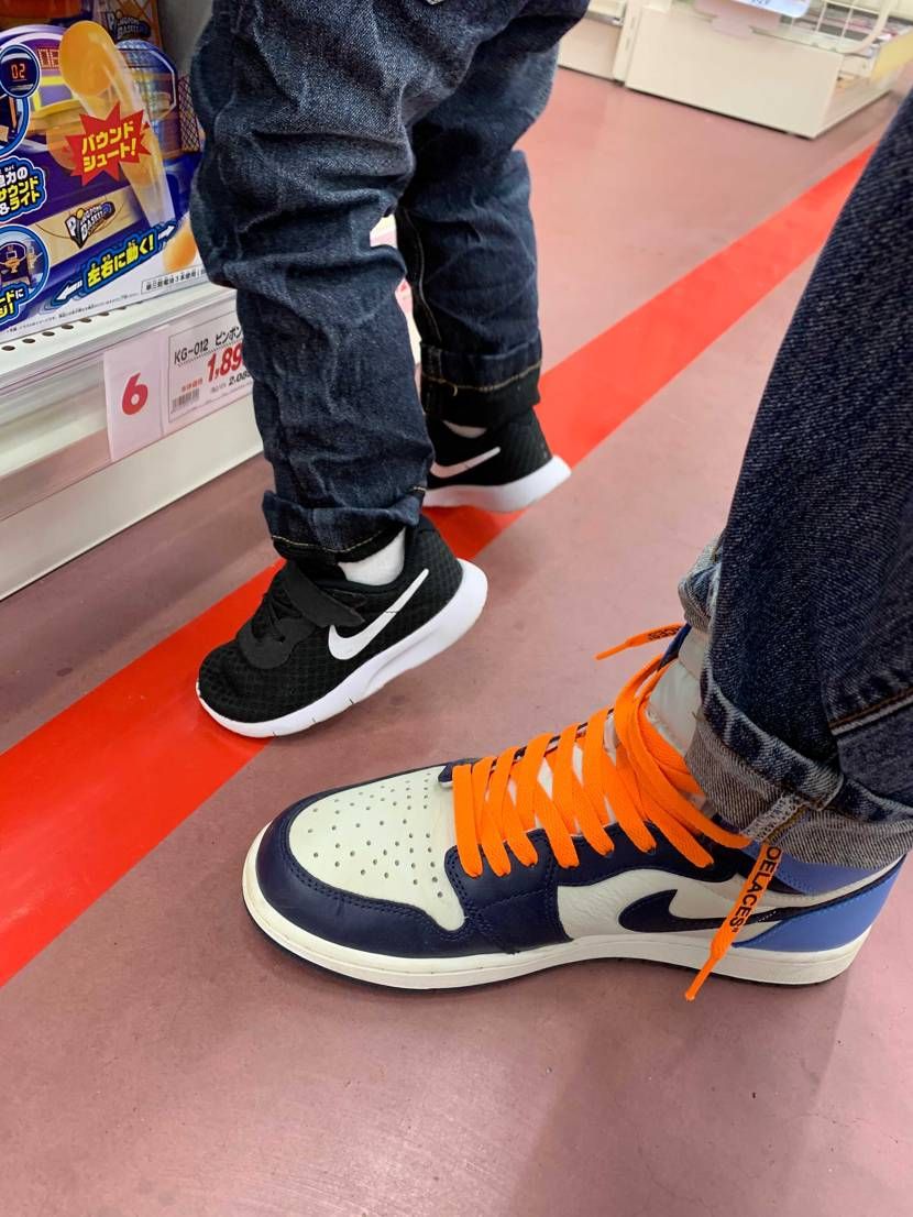 本日は買い物DAY、息子は2足目のナイキでお出掛け、早くjordan4を親子コー
