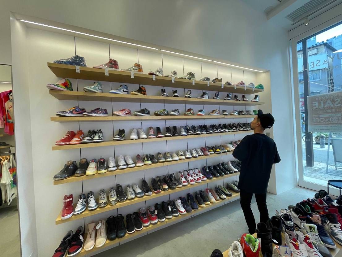 またスニーカーショップ行きたいな
オススメのスニーカーショップとかあったら教え