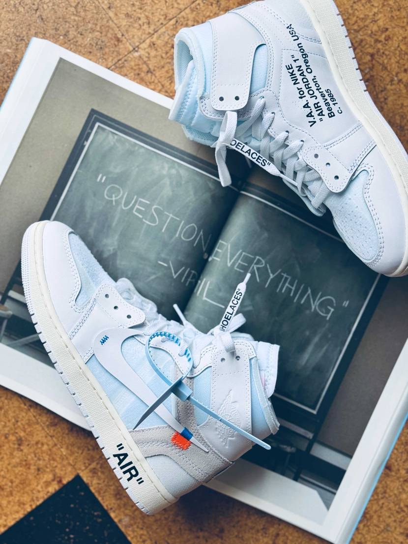 幸運にも2足手に入れることができたので心置きなく履かせていただきます！