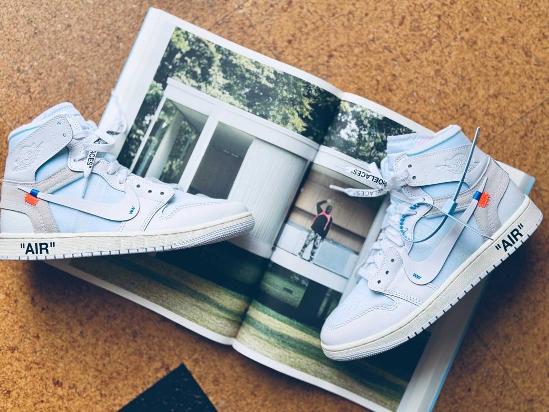 幸運にも2足手に入れることができたので心置きなく履かせていた