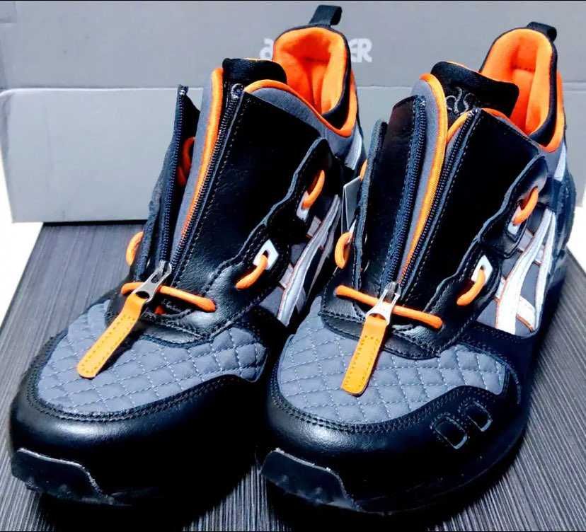 今1番のお気に入りです😍アウトソールが普通のGEL-LYTEと違いゴツゴツしてい