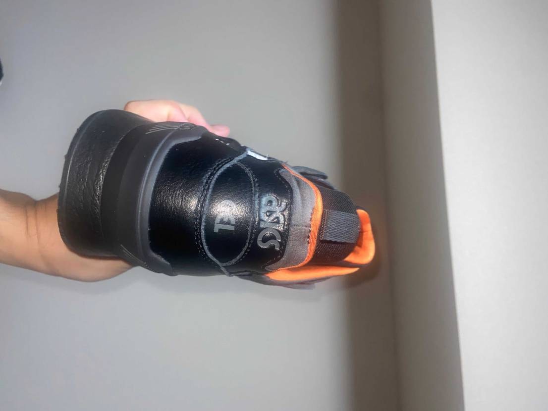 今1番のお気に入りです😍アウトソールが普通のGEL-LYTE