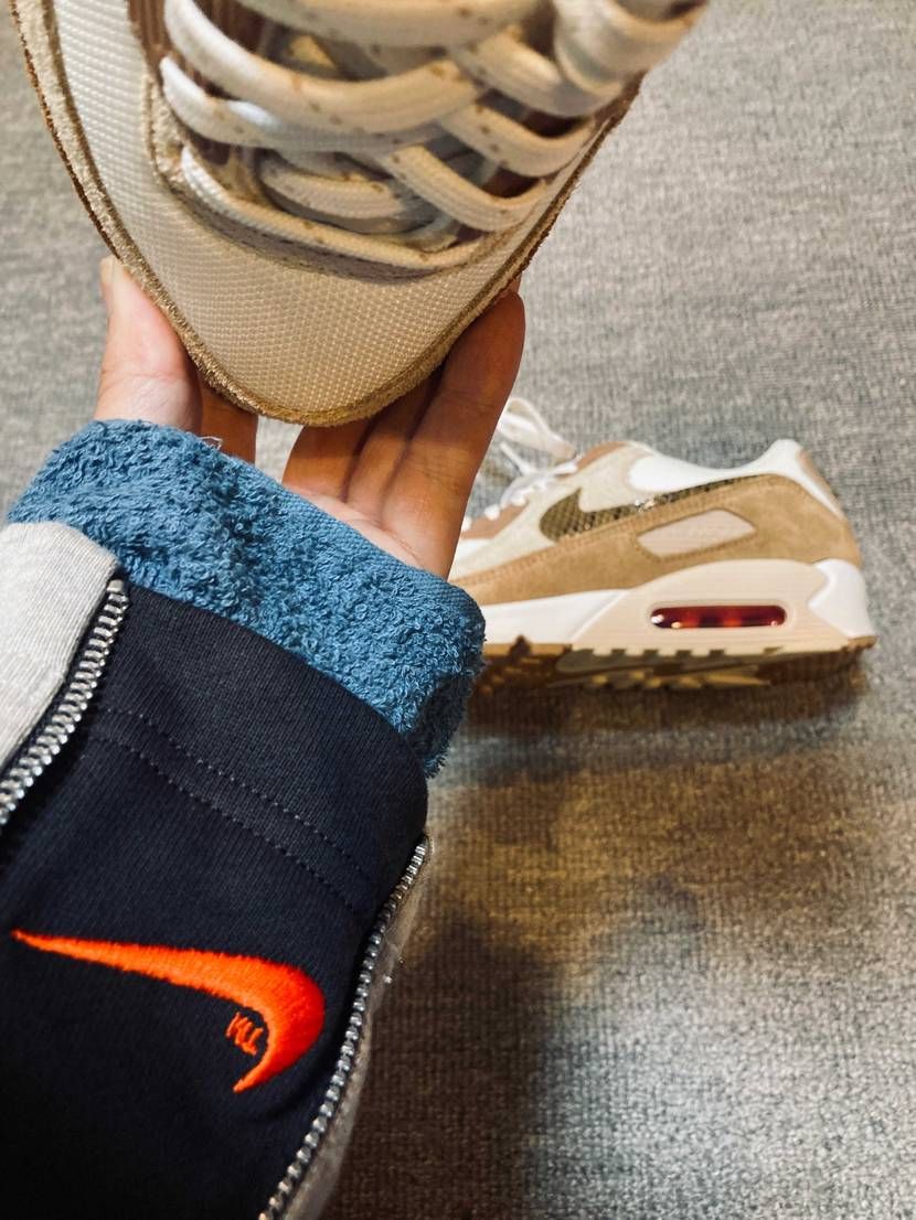 カカスニ専用スウェットパンツ✨

タネアカシ…特撮でした