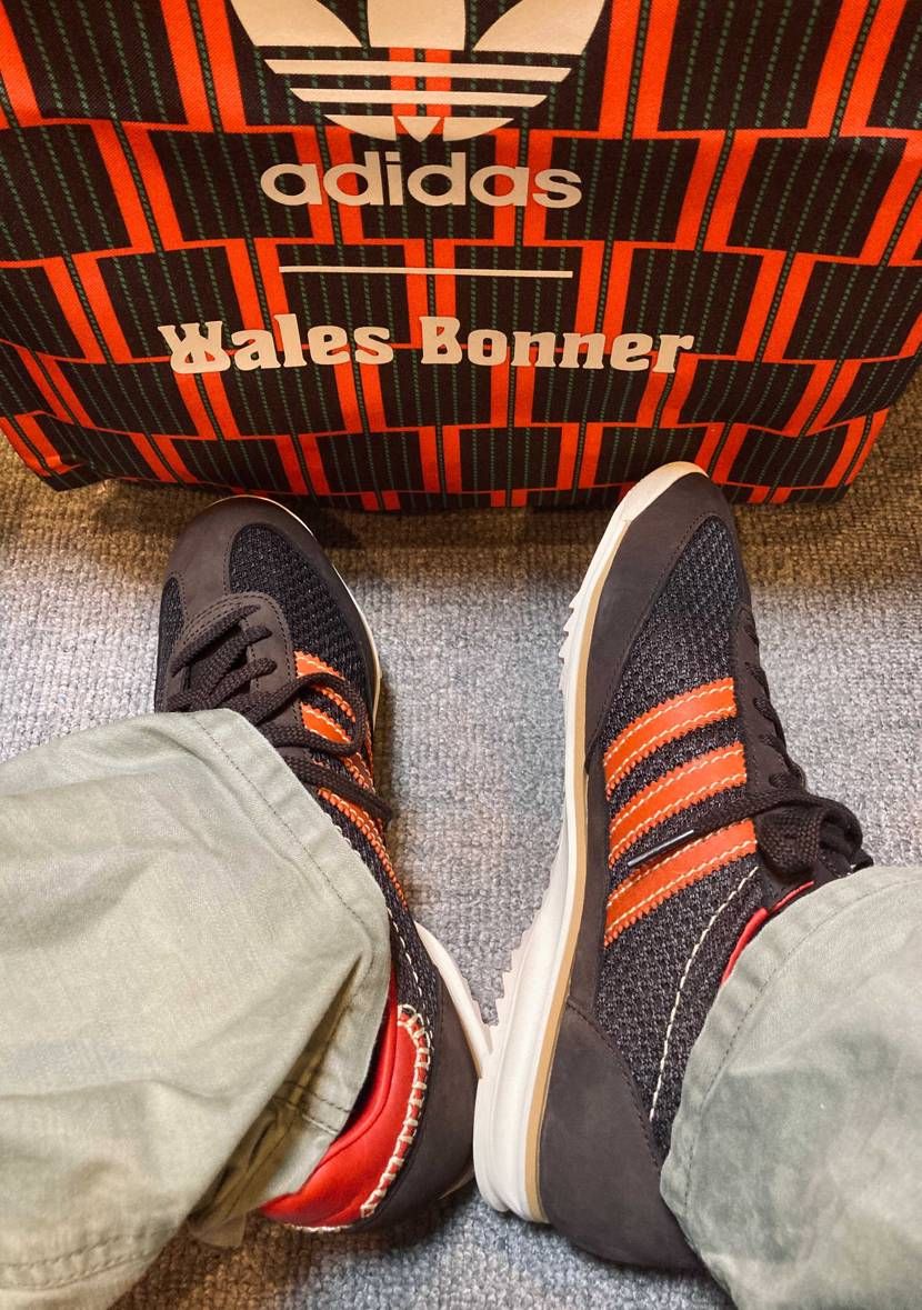 やべえ超かっけェ😆
慌ててもう一色も注文しました💦
高価ですけど、きっと一緒