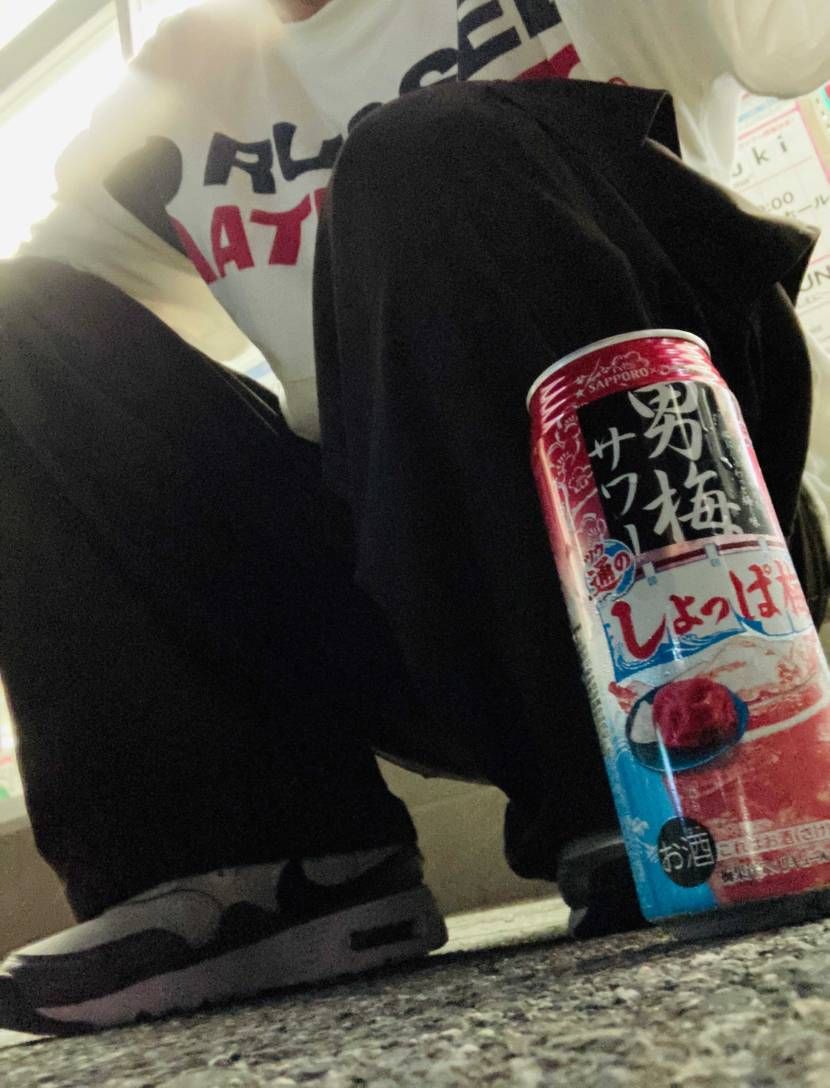 塩分補給✨あとついでにスニーカー😊
人気ないけどコスパが良くて割と履きまくりの