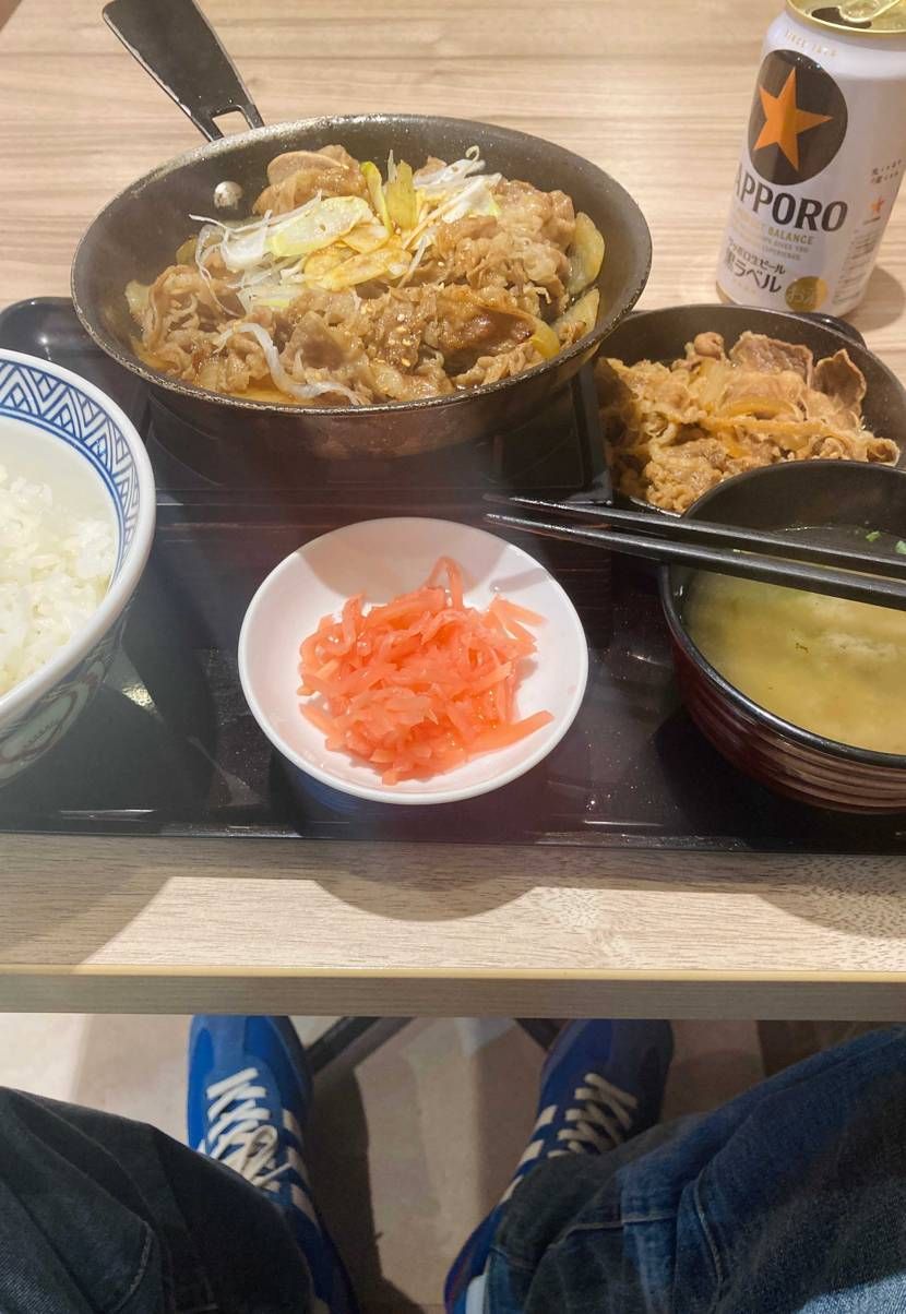 ちょい呑み🍺✨

前菜からの〜W定食😊