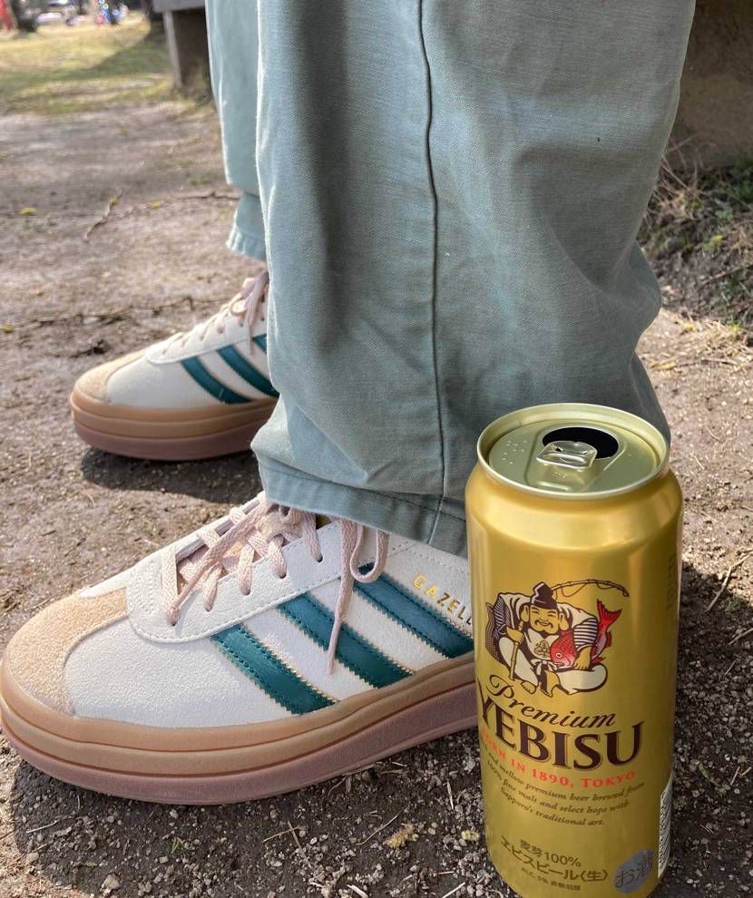 公園にて😊
気の早い連中がもう呑んでやがりますです🫨🪃ｺﾞｯ