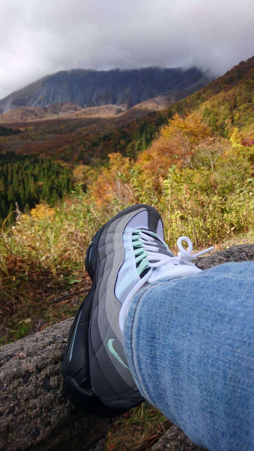 今日はお気に入りのフレッシュミントで紅葉🍁ドライブ
#airmax95