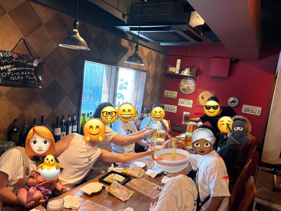 昨日は1年ぶりにスニーカー仲間と肉会でした🤗
そして、遠く