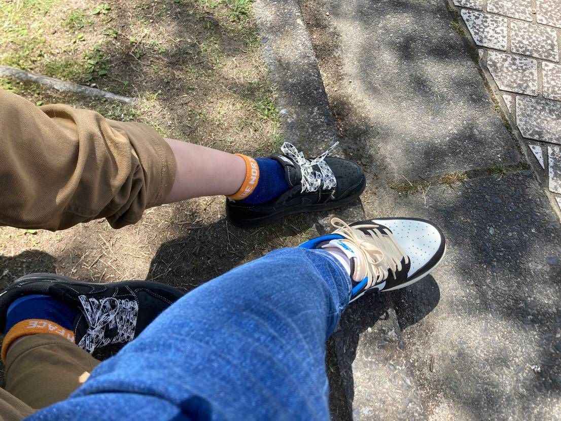 こうやって履くんだよ！笑