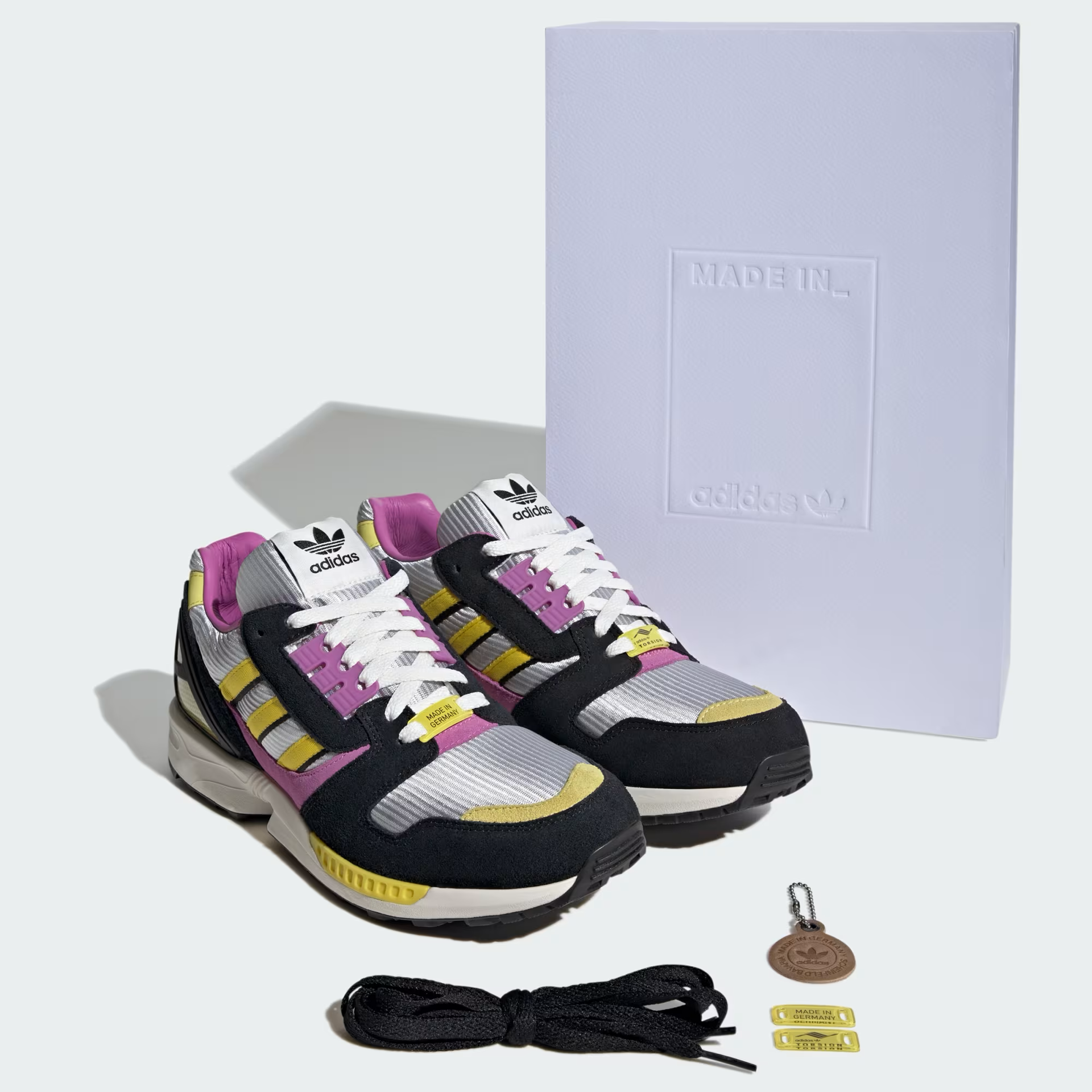みぃ 5/4発売｜adidas ZX 8000 MIG 