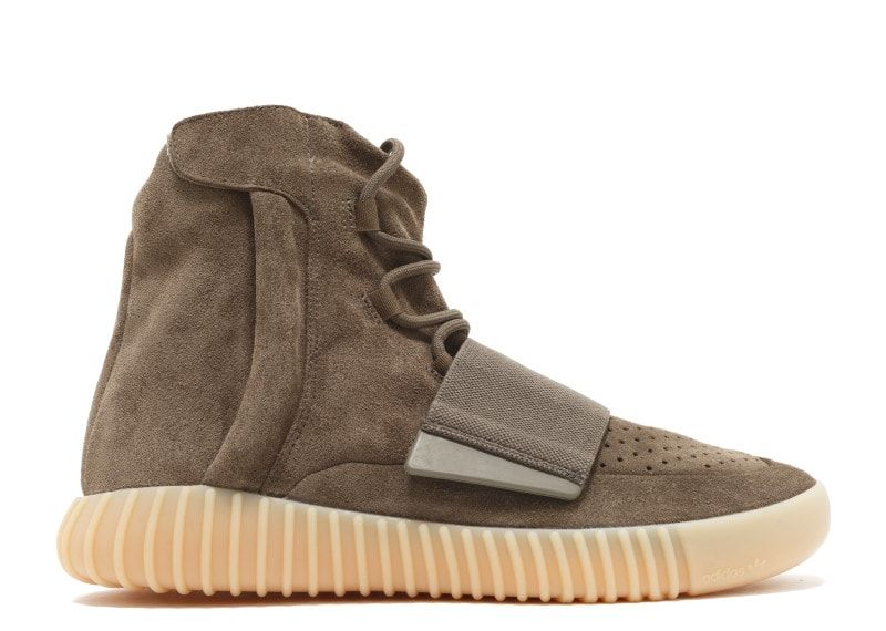 秋冬らいしい落ち着いたカラーの「YEEZY BOOST 750 Light Brown (イージーブースト750 ライトブラウン)」