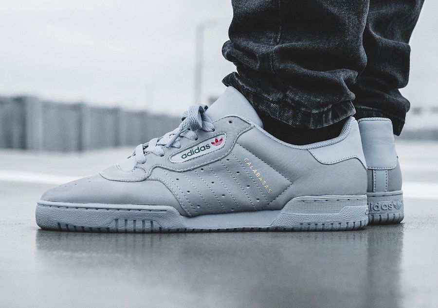 YEEZY POWERPHASE GREY (イージー パワーフェーズ グレー)
