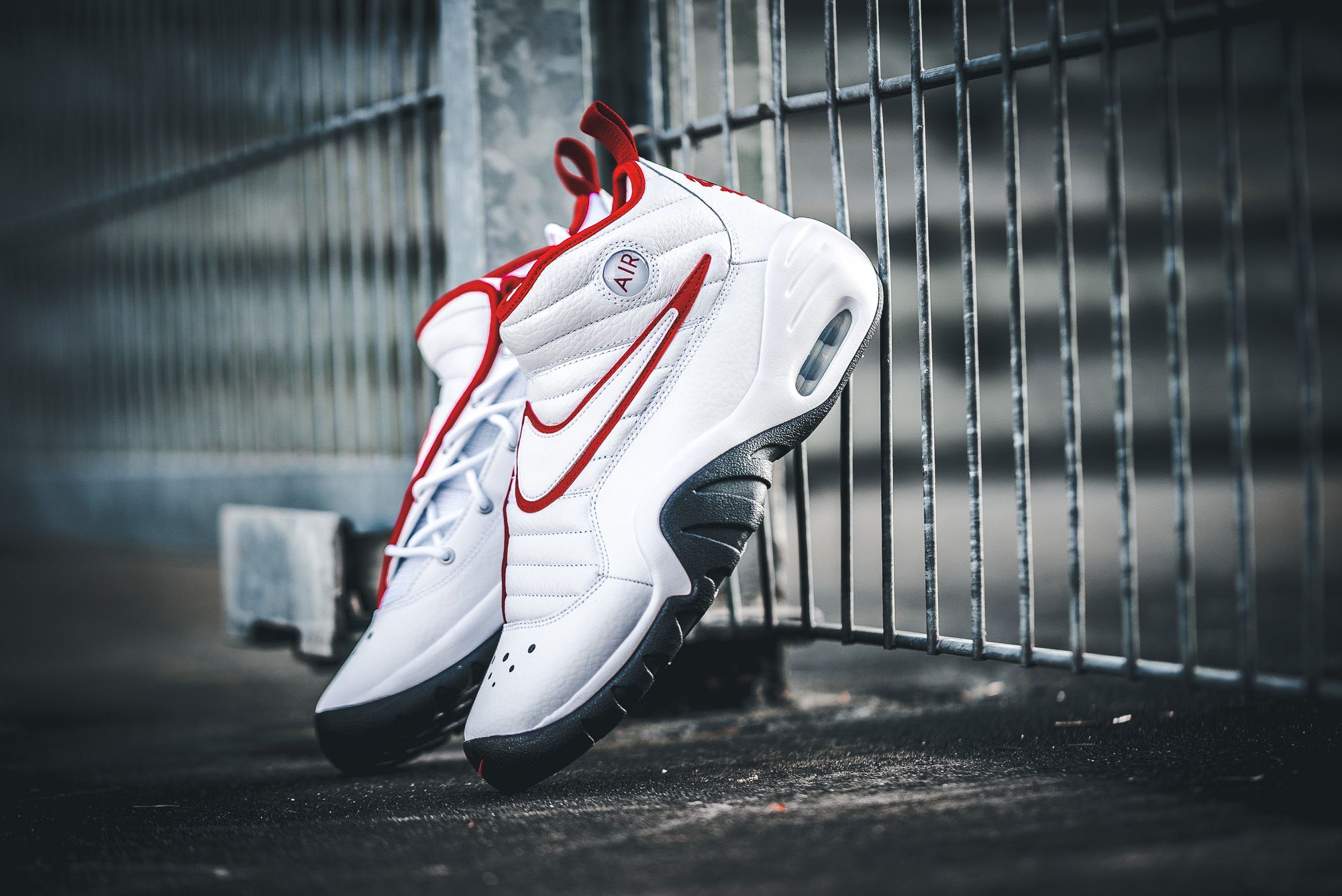 ナイキ エア シェイク インデストラクト 全2色 2枚目