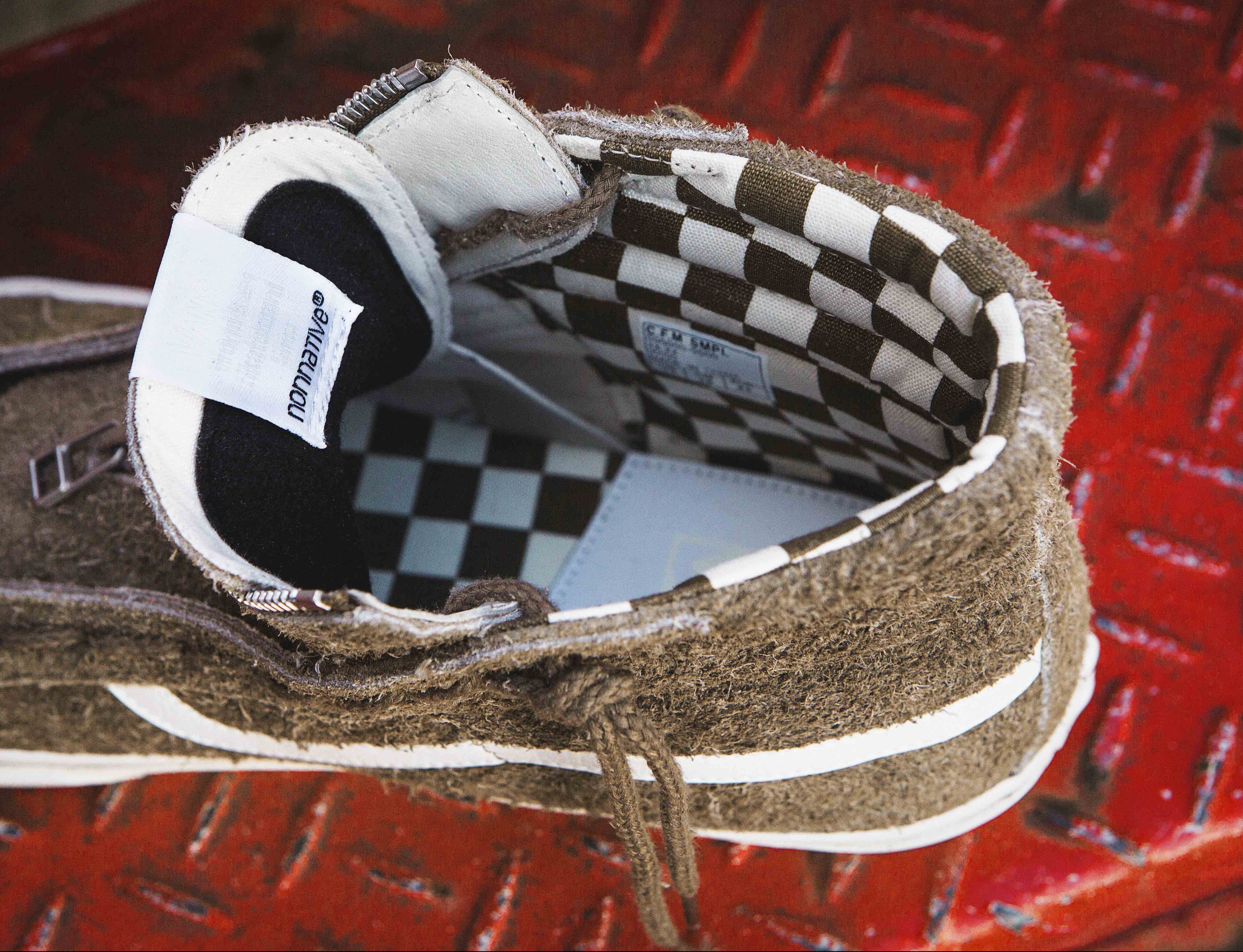 ノンネイティブ × バンズ スケートハイ ジップ 全2色 2枚目