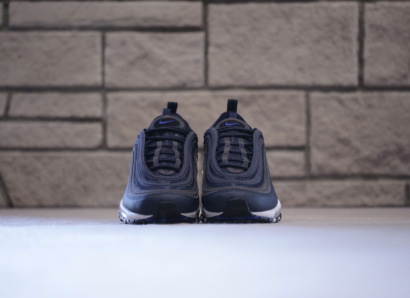 ナイキ エアマックス97 エターナル フューチャー オブシディアン 2枚目
