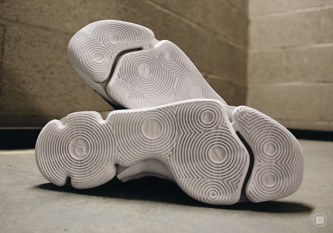 ナイキ KD10 ブラックヒストリーマンス 6枚目