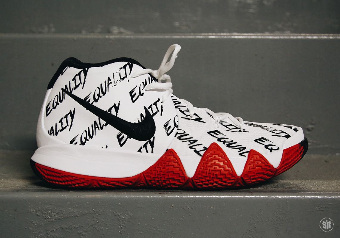 ナイキ カイリー4 ブラックヒストリーマンス 3枚目