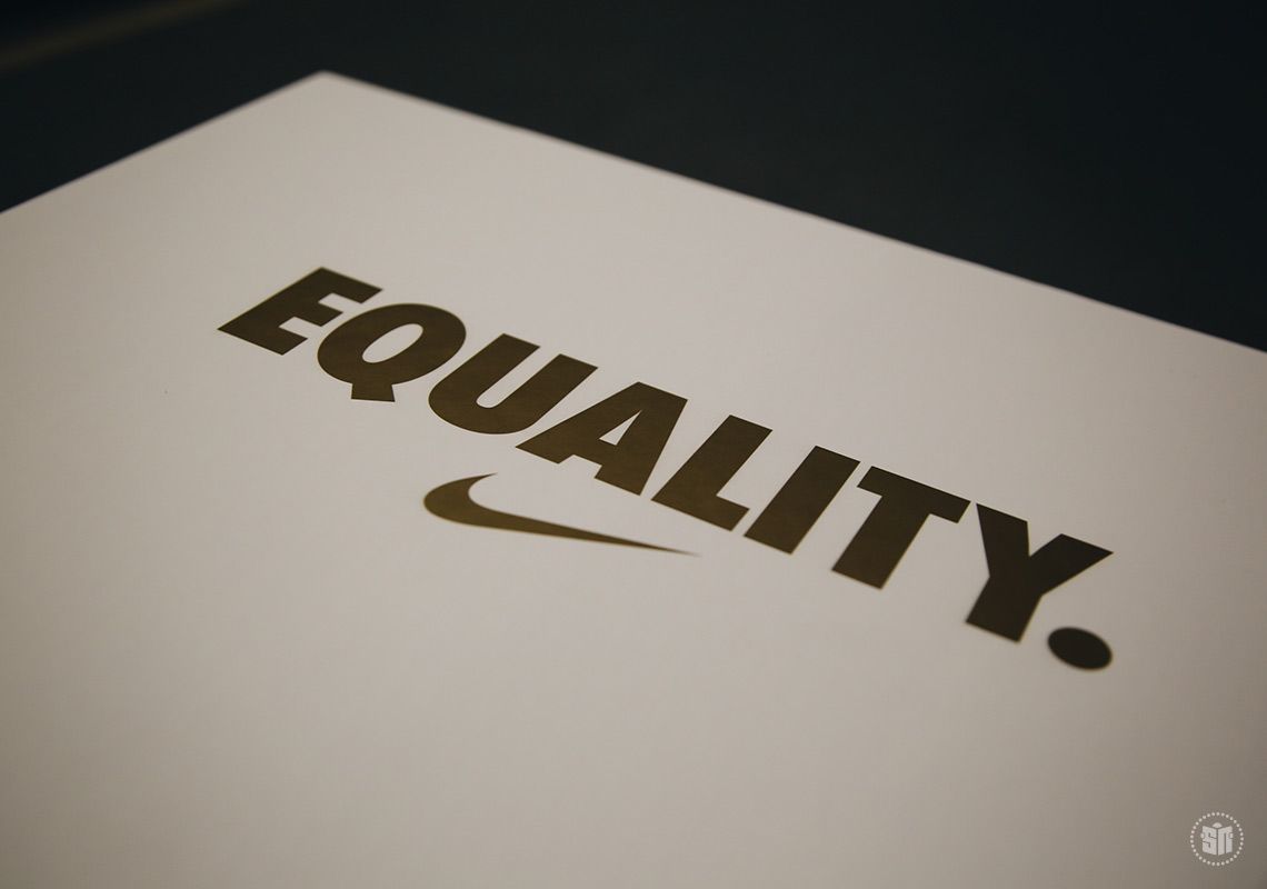 ナイキ カイリー4 ブラックヒストリーマンス 5枚目