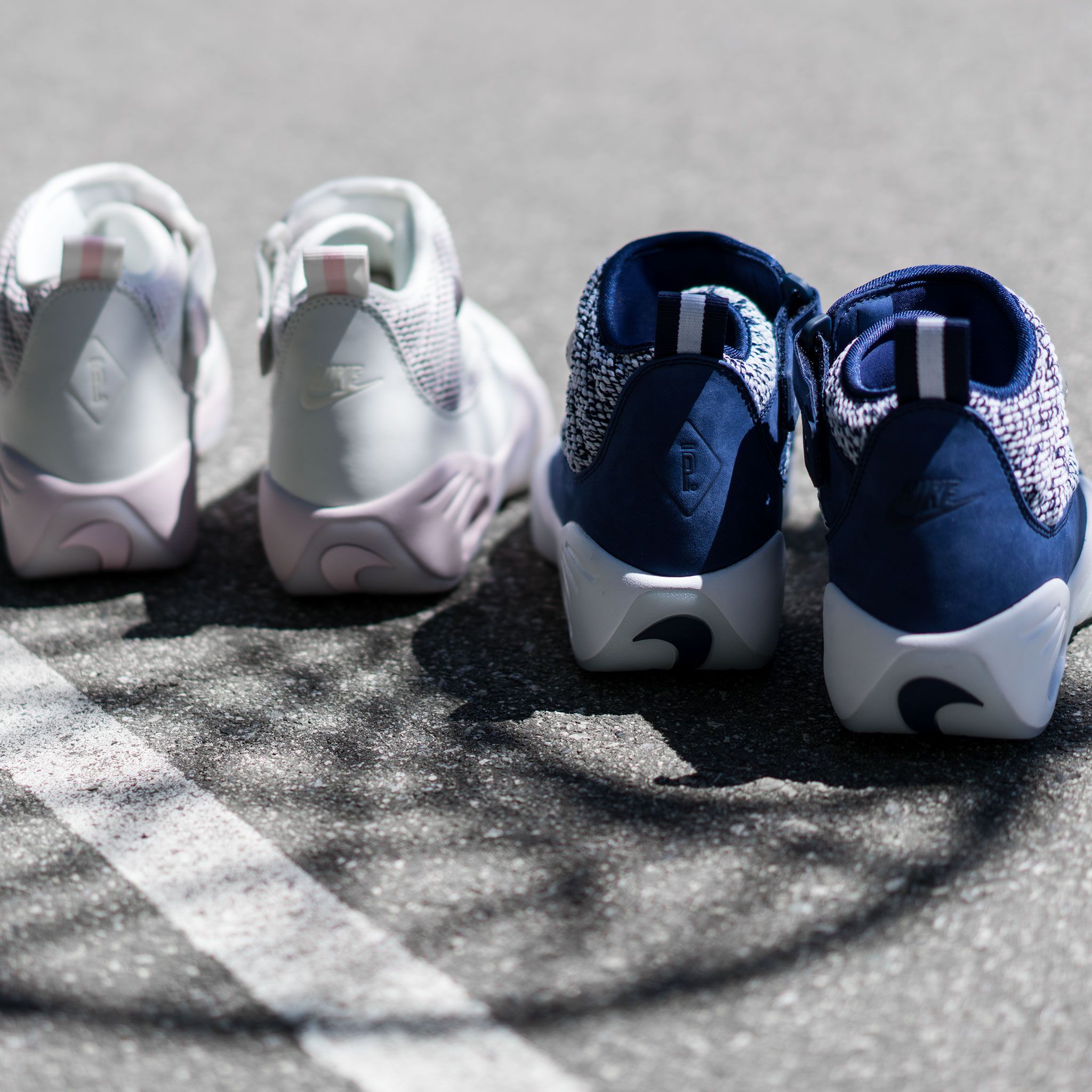 ピガール × ナイキ エアシェイク インデストラクト 4枚目