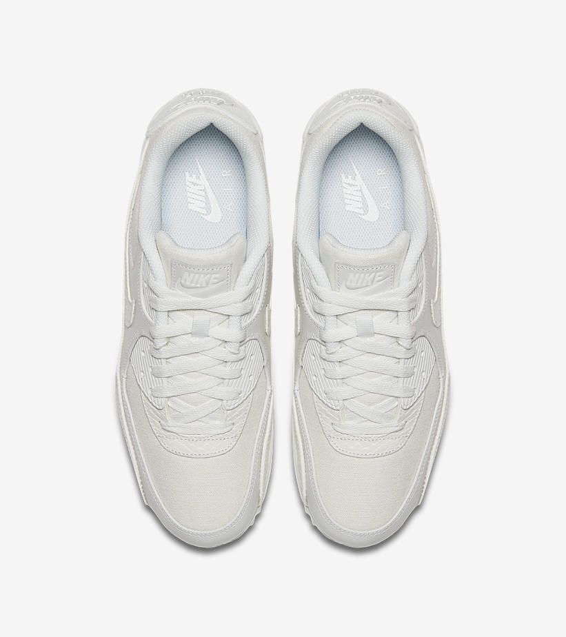 ナイキ エアマックス90 トリプルホワイト 2枚目