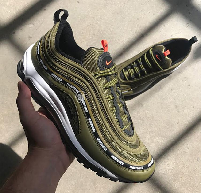 アンディフィーテッド × ナイキ エアマックス97 オリーブ