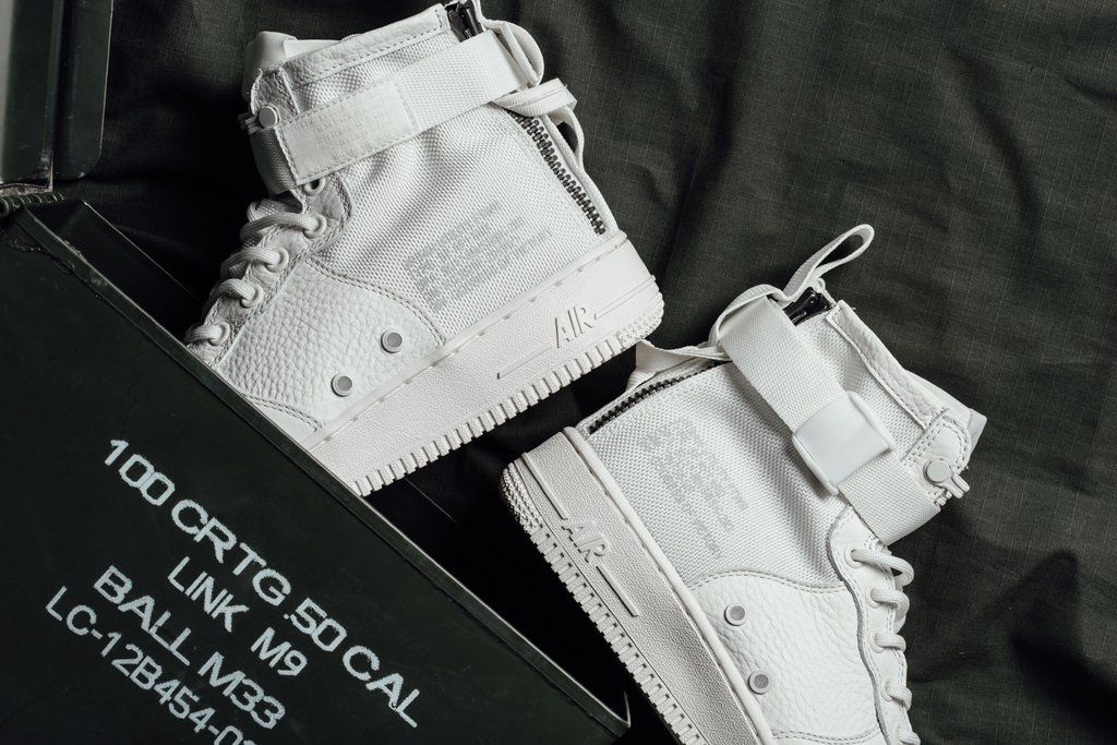 【リーク】NIKE SF AIR FORCE 1 MID IVORY/IVORY-IVORY-REFLECT SILVER 4枚目