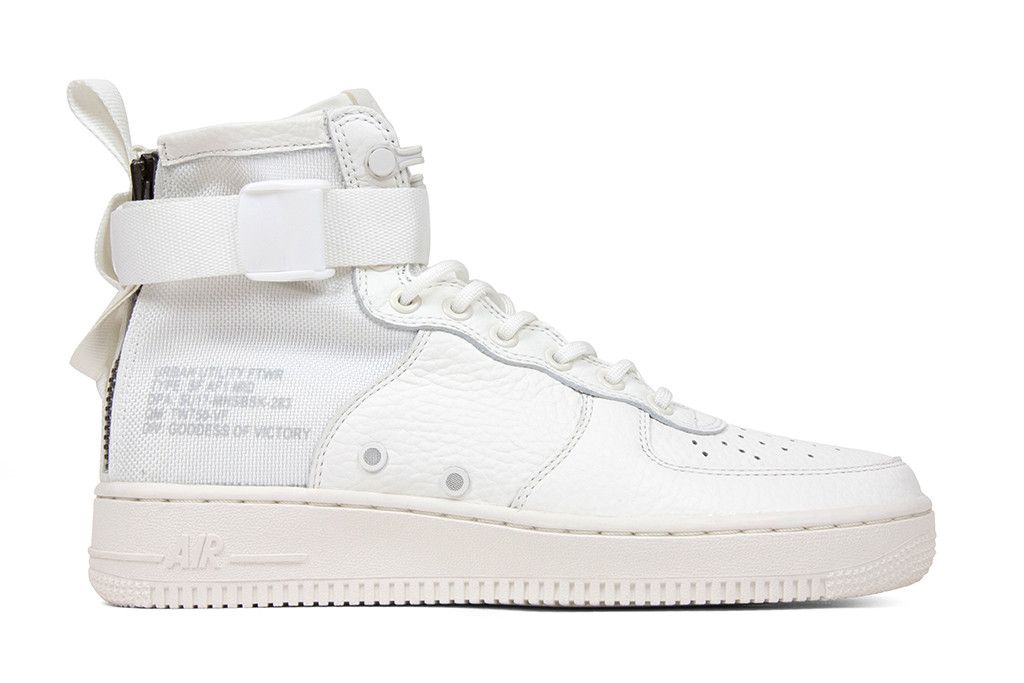 【リーク】NIKE SF AIR FORCE 1 MID IVORY/IVORY-IVORY-REFLECT SILVER 5枚目