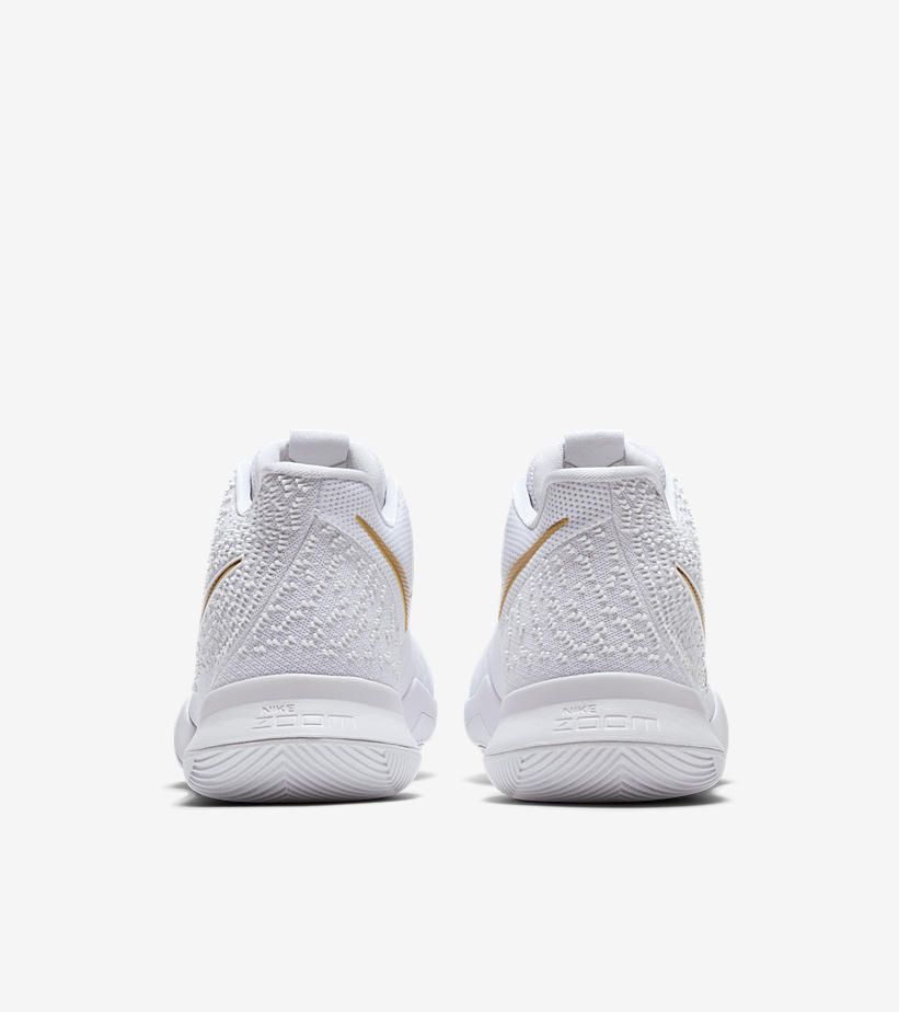 ナイキ カイリー3 「THE DEBUT」 5枚目