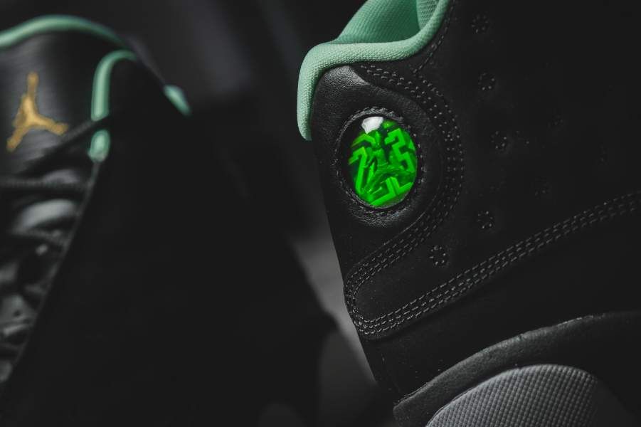 ナイキ エアジョーダン13 レトロ GG ブラック 2枚目