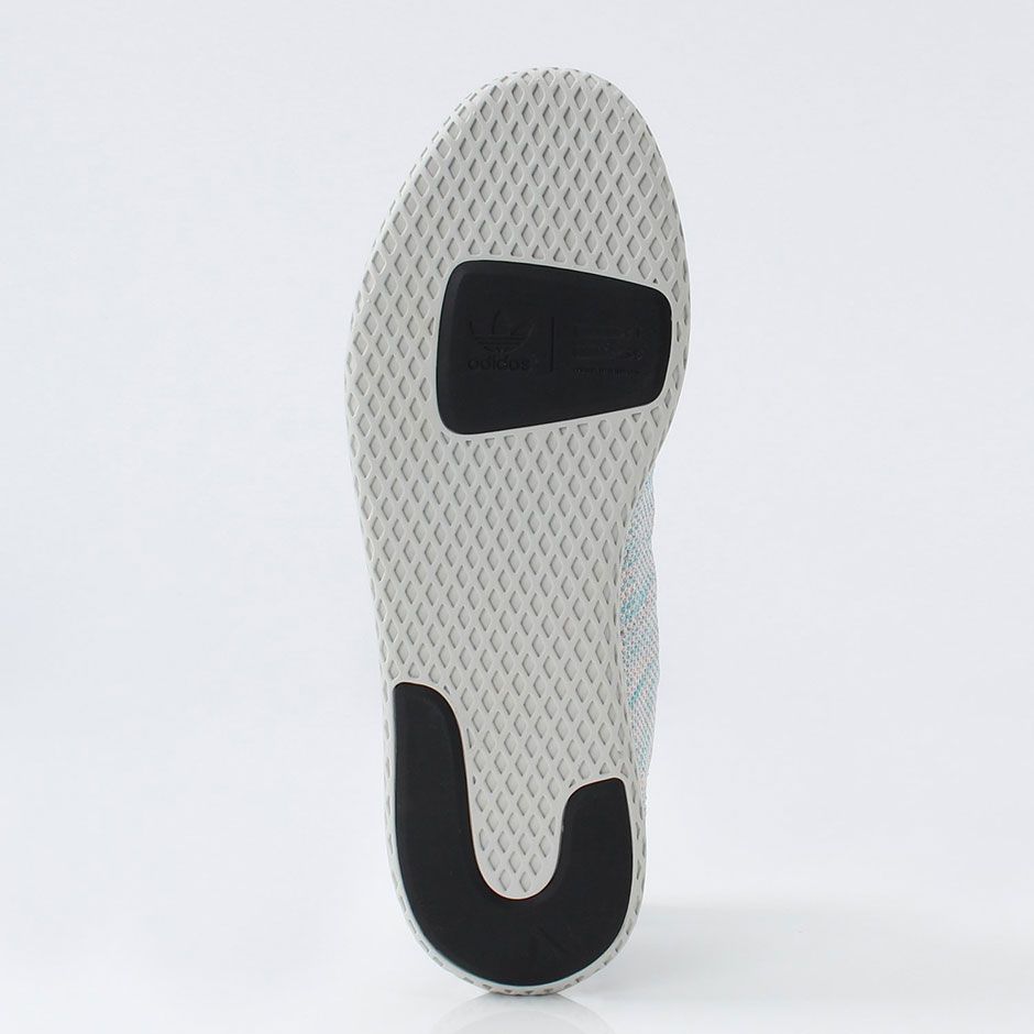 ファレル・ウィリアムス × アディダス オリジナルス テニス フー 4色展開 7枚目