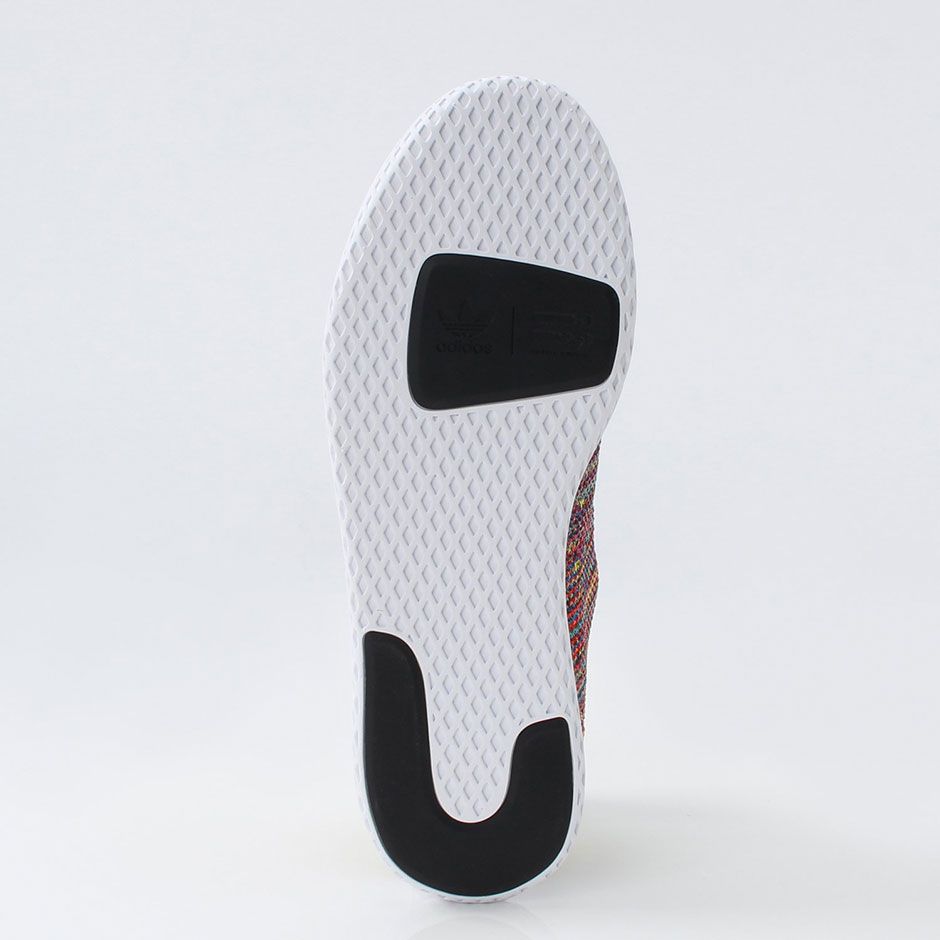 ファレル・ウィリアムス × アディダス オリジナルス テニス フー 4色展開 16枚目